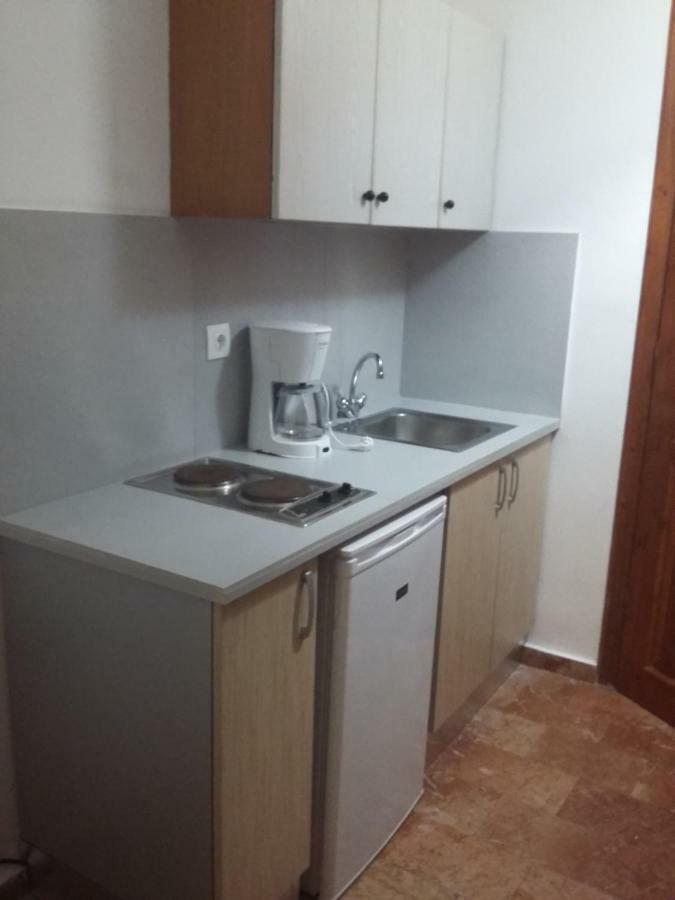 Marili Downstairs Apartments Roda (Corfu) Exterior photo